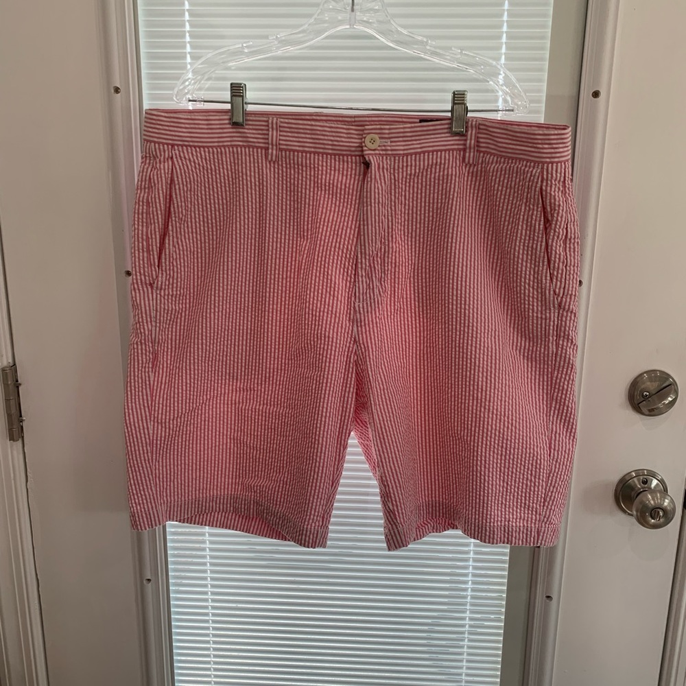 Vineyard Vines Mens Seersucker Shorts Pink & White Stripe Size 40